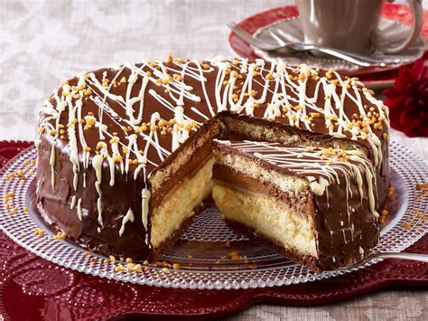 Schoko-Marzipan-Torte backen - so geht's | LECKER | Torte ohne backen ...