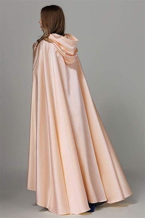 Maybe you would like to learn more about one of these? Umhänge Cape Damen Mit Kapuze Satin Lang Hochzeit Braut ...
