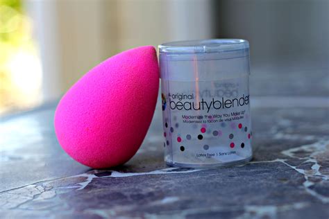 Make Blending A Breeze With The Beauty Blender Painted Lady