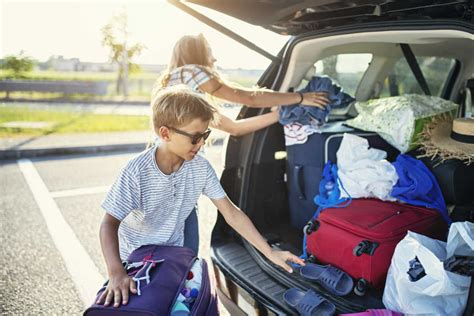 15 Pro Packing Tips For Families Finally Going On Vacation