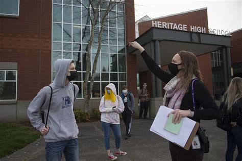 Students Return To Heritage High School Photo Gallery The Columbian