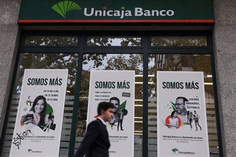 Unicaja Banco Ofrece Una Rebaja En Pr Stamos Preconcedidos Por El