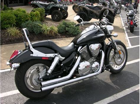 We specially welcome comments on technical issues, riders' experiences, tips on styling and performance enhancements and references to tests. Buy 2007 Honda VTX 1300 C on 2040-motos