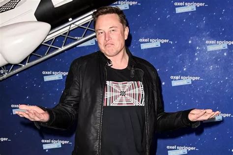 Elon Musk Booed As Crowd Chant Bring Back Twitter During Four Second