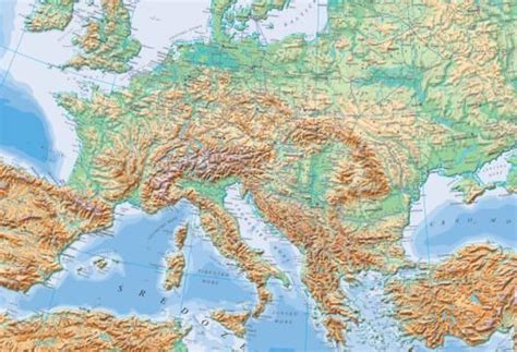 Karta europe jasno prikazuje sve europske države, a na karti je označena hrvatska kako bi se lakše orijentirali. Geografska Karta Karta Europe