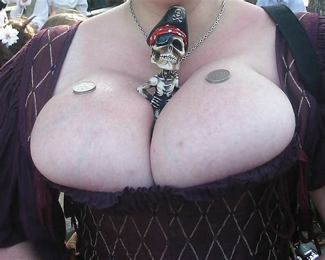 C052a Porn Pic From Renaissance Faire Cleavage