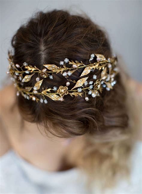 Perfect Prom Hair Accessories That Can Add More Charm Than Any Wearing