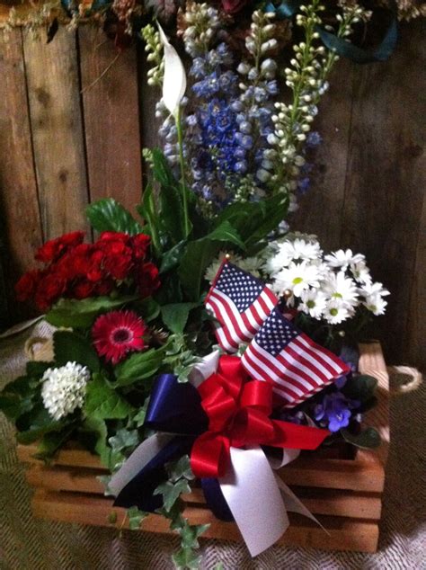 Memorial day home event father's day summer entertaining graduation outdoor living flowers & gifts photo center shop all seasonal. 116 best images about Patriotic arrangements on Pinterest ...