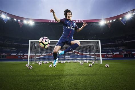 Discuss with other fans and dream bigger. Paris Saint-Germain 2017/18 Nike Home Kit - FOOTBALL ...