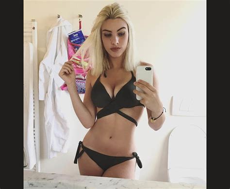 Latina Hottie Lele Pons Celebrity Photos And Galleries Daily Star