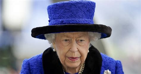 Regina Elisabetta Un Salto Nella Linea Di Successione Carlo No