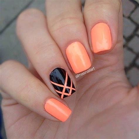 Nails Neon Coral Summer 2016 Trend