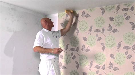 How To Hang Wallpaper In Corners Myriam Latronica