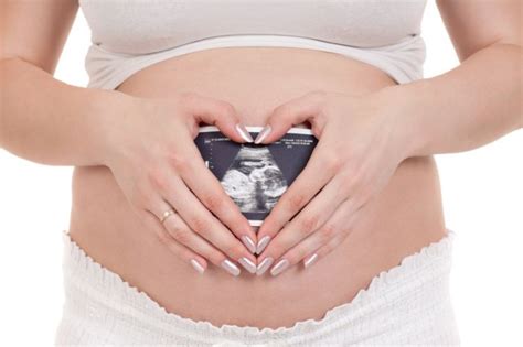 Kan man være gravid selv om man har mensen Bli Gravid