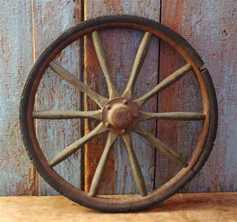 Antique Wagon Wheel Wood Wooden Spokes Log Cabin Decor