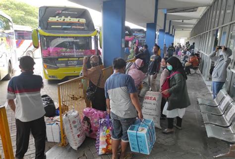 Lowongan kerja terbaru di wonogiri. Arus Balik Libur Panjang, Jumlah Penumpang Bus di Terminal Wonogiri Catat Rekor Terbanyak Selama ...