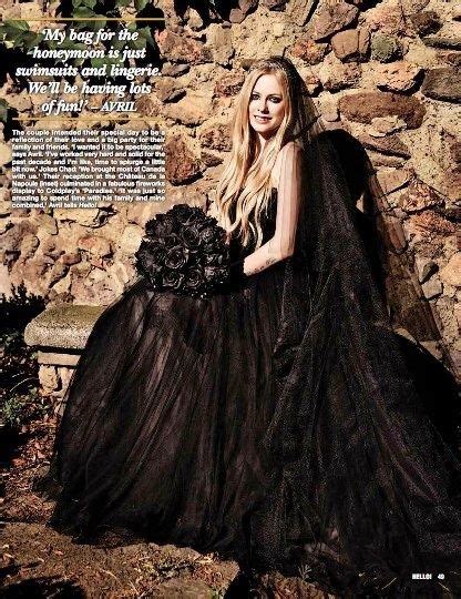 Avril Lavignes Goth Black Wedding Dress By Monique Lhuillier Revealed Black Wedding Gowns