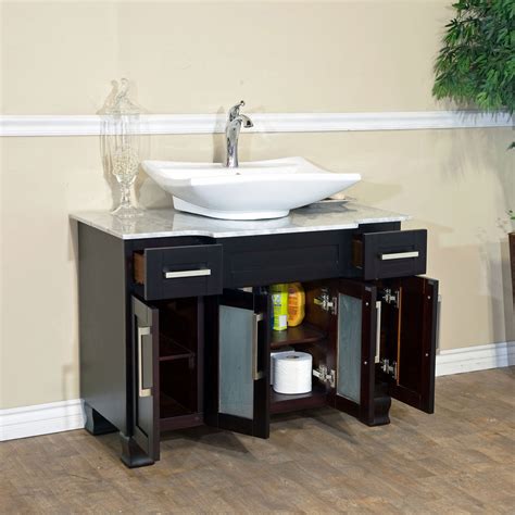 This 18 w single sink vanity set is just what you need for your powder room remodel or update. 40" Canete Single Vessel Sink Vanity - Bathgems.com