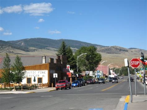 These 10 Perfectly Picturesque Small Towns In Wyoming Are Delightful