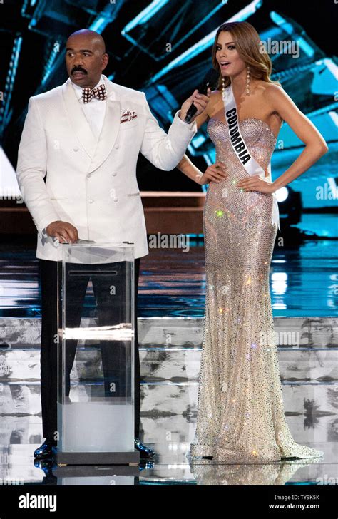 Ariadna Gutierrez Miss Colombia Answers Her Top 5 Final Question From Host Steve Harvey During