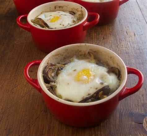 Baked Eggs With Cremini Mushrooms Leeks And Pepper Tessemaes