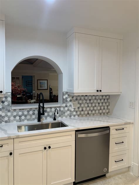 Beach cabinet styles whether you have a large kitchen or a small one, placing glass fronts on your cabinets and using shelves as storage will create an open, airy feel. Kitchen Cabinets | Pompano Beach | Kitchen Remodel