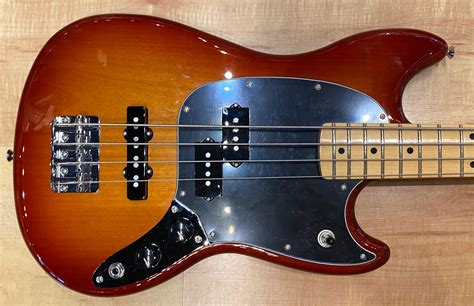 Fender Player Series Mustang Bass Pj Sienna Sunburst Guitars Bass