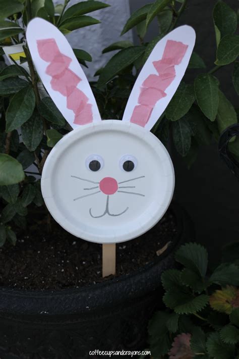 Bunny Paper Plate Puppet Craft | Coffee Cups and Crayons