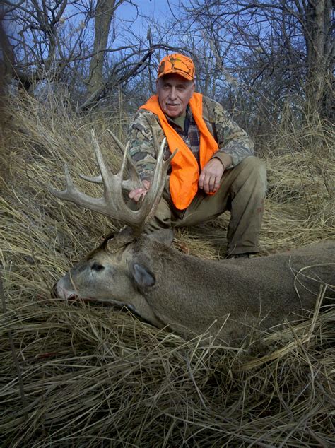 Whitetail Deer Hunting In Kansas