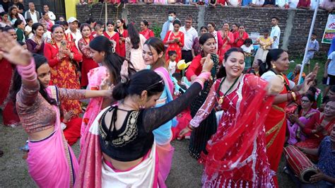 प्युठान तीज मेला 2080 Teej Dance At Pyuthan Nepali Teej Song Youtube