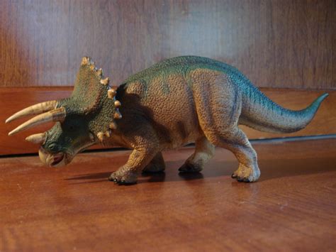 Triceratops Wild Safari By Safari Ltd Dinosaur Toy Blog