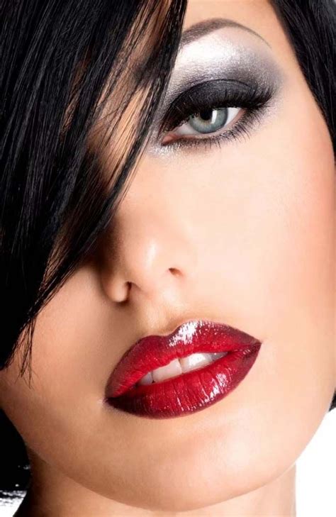 Makeup Elegant In Style With Smokey Eyes Perfect Red Lipstick Beautiful Lips Red Lip Eye Makeup