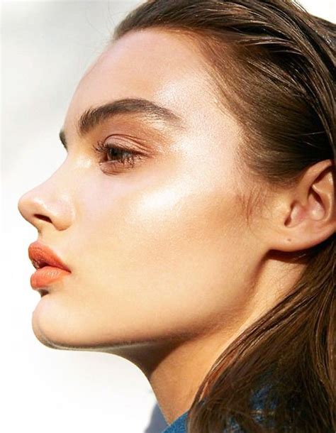 7 Simple Ways To Wear Grown Up Glitter Makeup Looks Contour Makeup