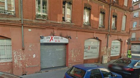 Toulouse Libéré Par Les Policiers Du Sex Shop Dans Lequel Il Sétait Endormi Ladepechefr