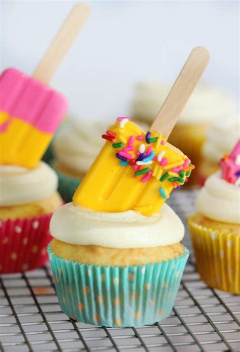 Lemonade Cupcakes With Diy Popsicle Toppers Summer Cupcakes Summer