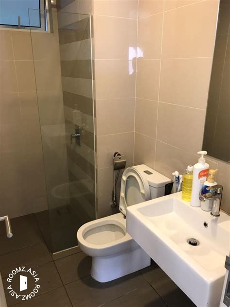 New southbank residence 3 mins mid valley. Single room for rent at Southbank Residence by UOA - Roomz ...
