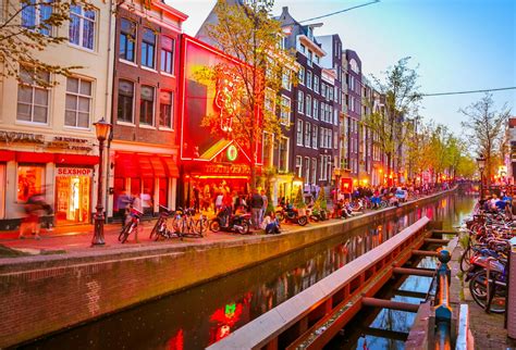 A Guide To Amsterdams Red Light District Lonely Planet