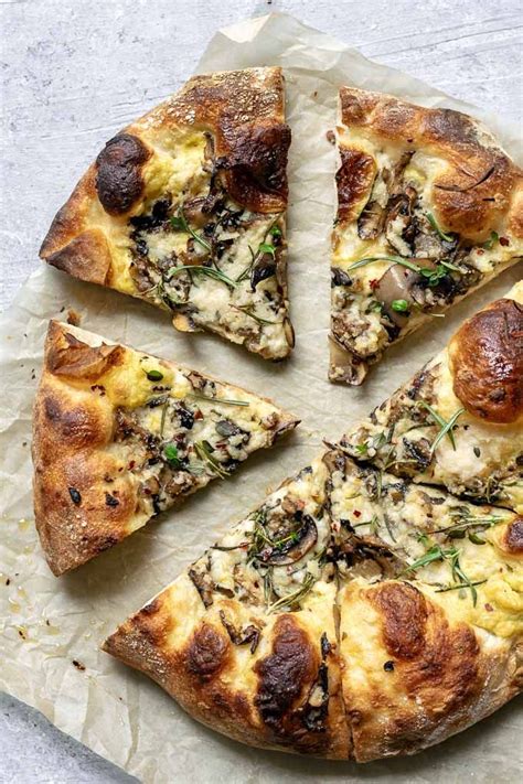 This Vegan Caramelized Mushroom Pizza Is Topped With A Garlic White