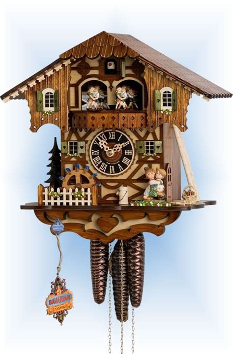 Hones First Kiss Cuckoo Clock 11 Bavarian Clockworks