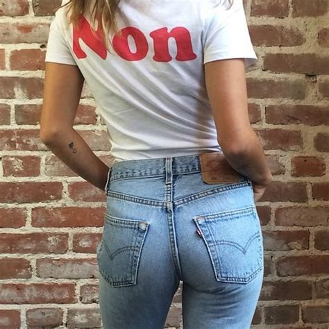 35 Shots That Prove Levis Jeans Make Your Butt Look Amazing Le Fashion Bloglovin Tight