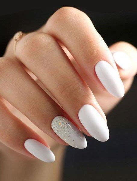 20 Elegant White Nail Designs To Copy White Gel Nails White Acrylic