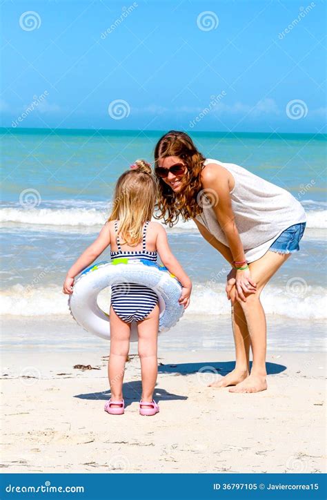 Mom Daughter Beach Fun Stock Image Image Of Motherhood 36797105