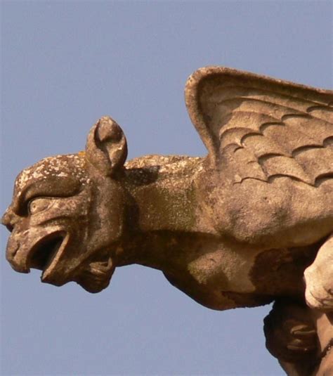 Les Gargouilles Ces Sculptures De Monstres Sur Les églises