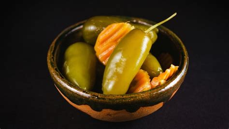 Cómo hacer chiles jalapeños en escabeche Te damos una receta fácil