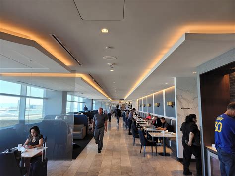 United Polaris Lounge Sfo Review And First Class San Francisco Austin