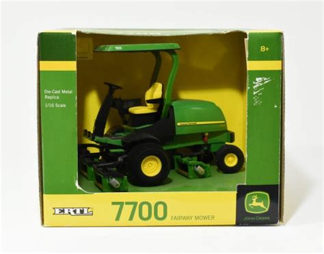 116 John Deere 7700 Fairway Mower Daltons Farm Toys