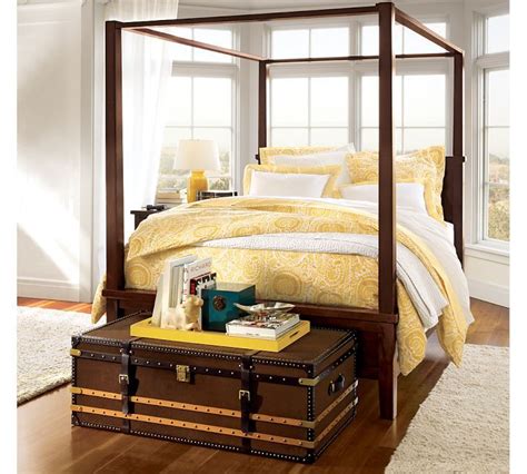 Farmhouse Canopy Bed Farmhouse Canopy Beds Bedroom Design Canopy Bed