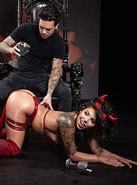 Latina Devil Gina Valentina With Big Tits Has Anal Sex Photos Small