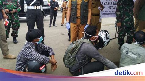 Sanksi Push Up Jalan Jongkok Bagi Warga Makassar Tak Bermasker Dinilai