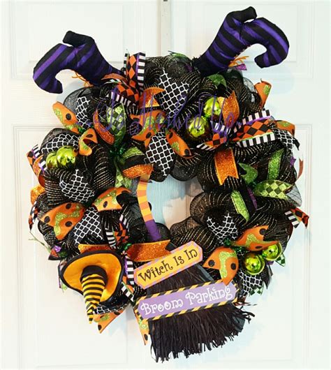 Halloween wreath Witch legs Deco Mesh Halloween wreath | Etsy | Halloween mesh wreaths ...